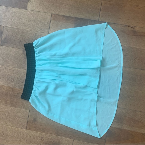 Dynamite teal flowy skirt - Picture 3 of 3